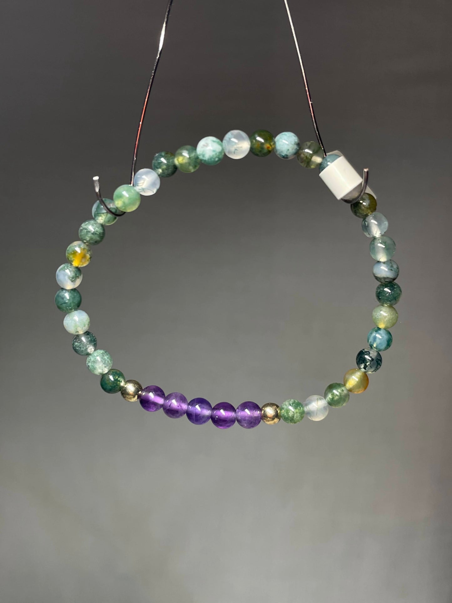 Moss agate and amethyst gemstone bracelet