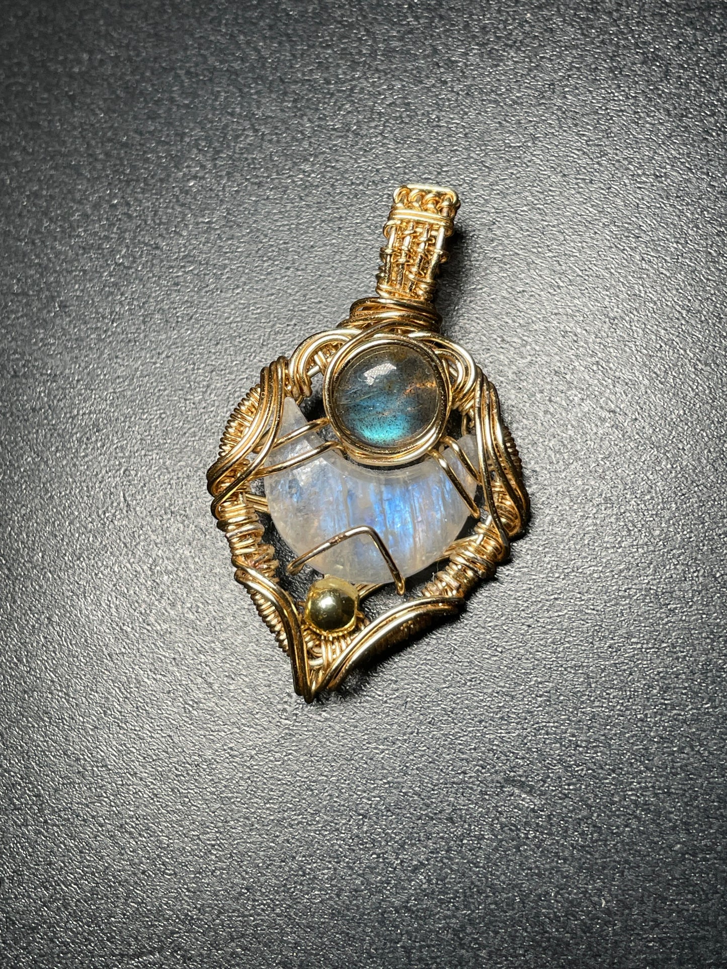 Labradorite & moonstone pendant