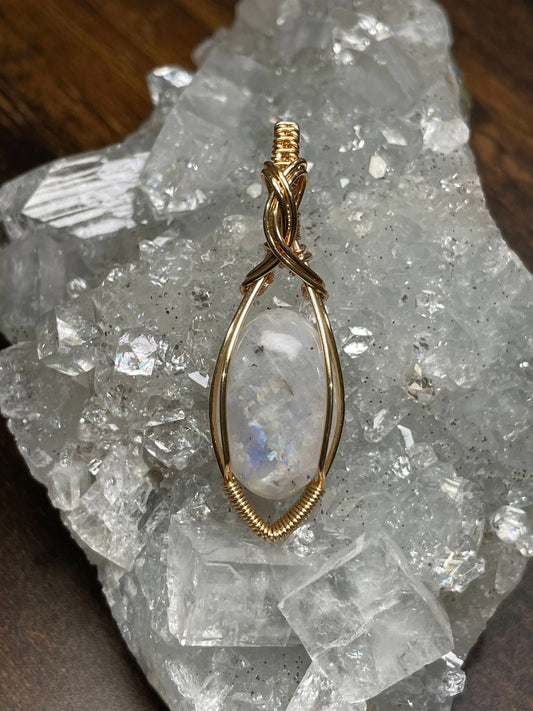 Rainbow moonstone pendant