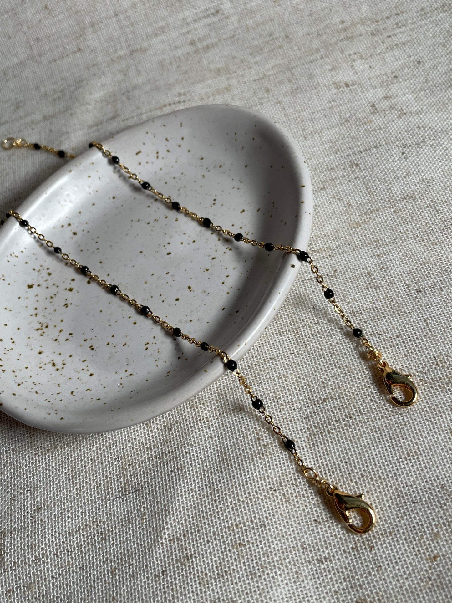 Dainty black beaded bracelet