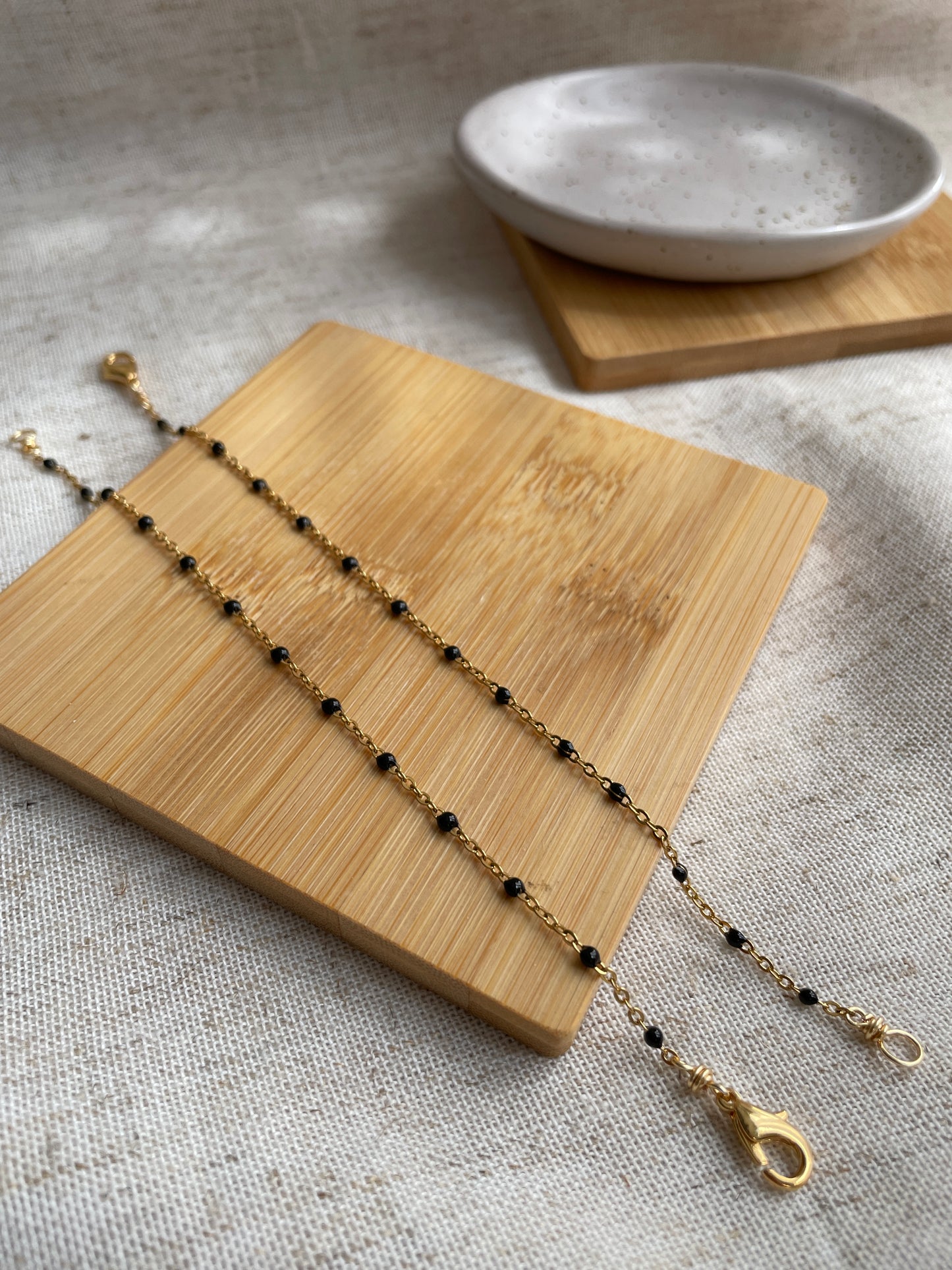 Dainty black beaded bracelet