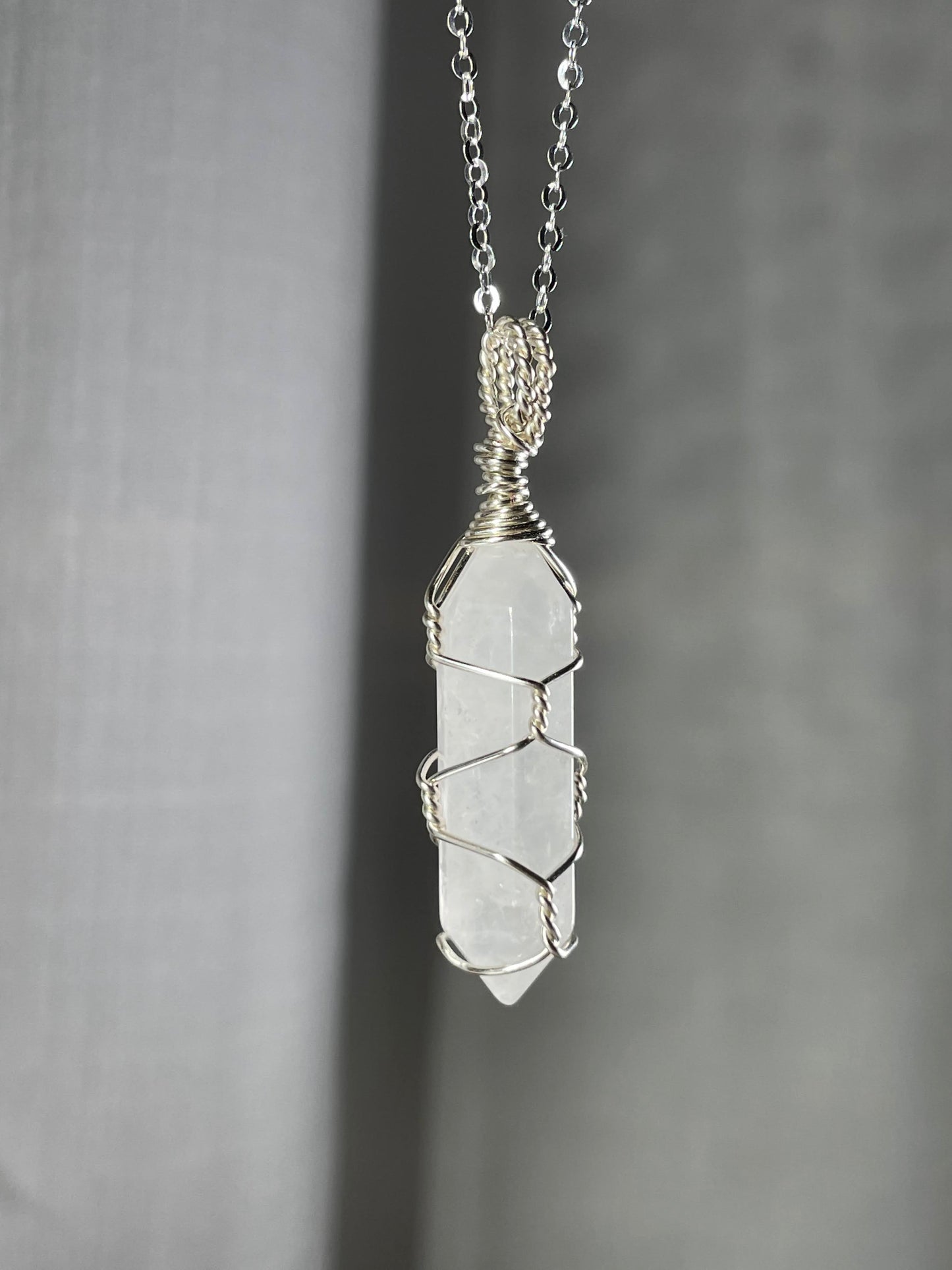 Clear quartz silver pendant