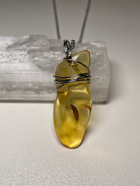 Amber necklace (stainless steel)