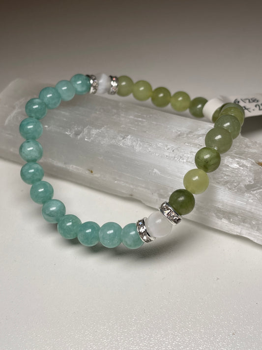 2-tone gemstone bracelet w/ selenite