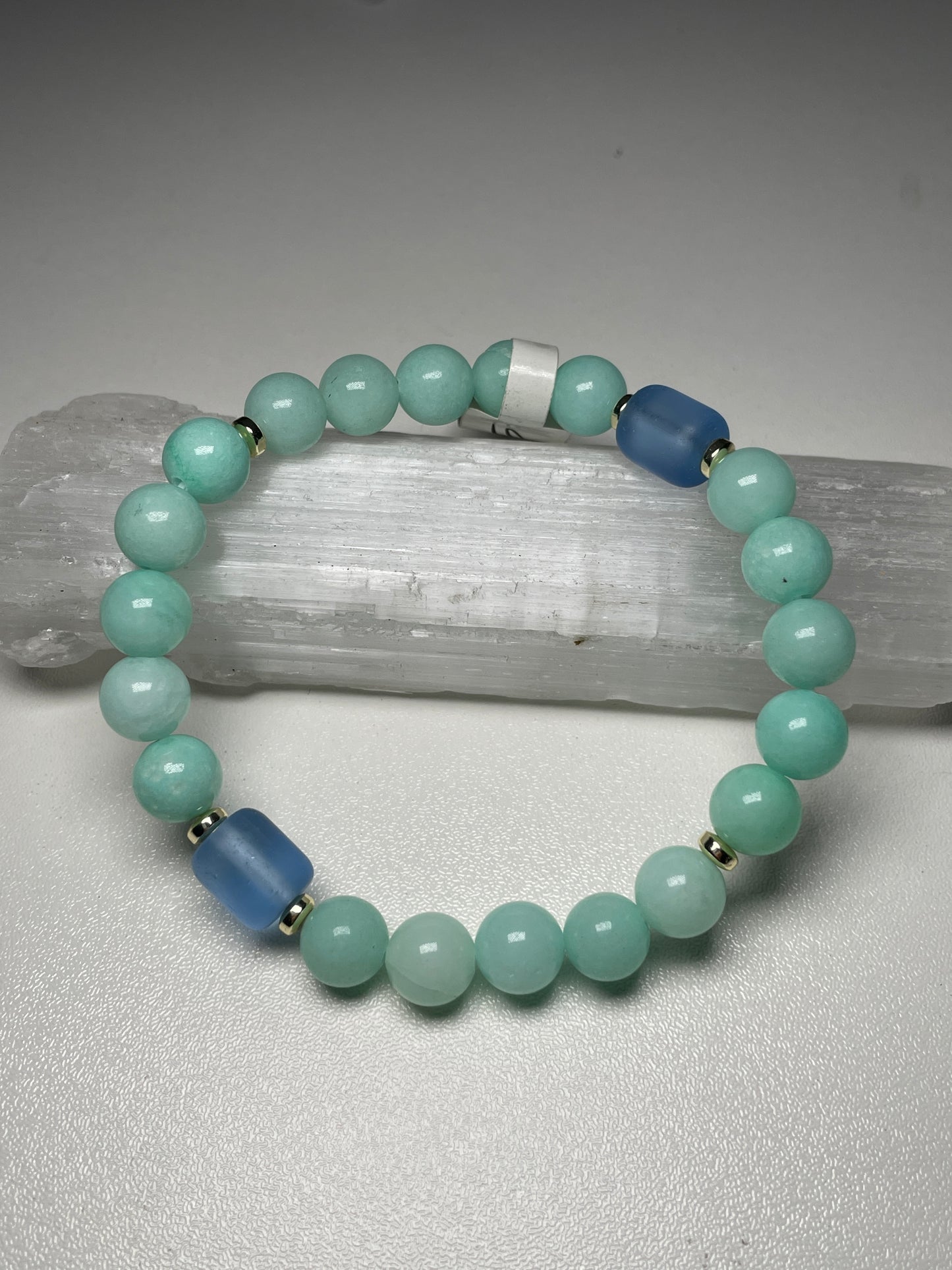 Blue Dyed quartz gemstone bracelets 8mm