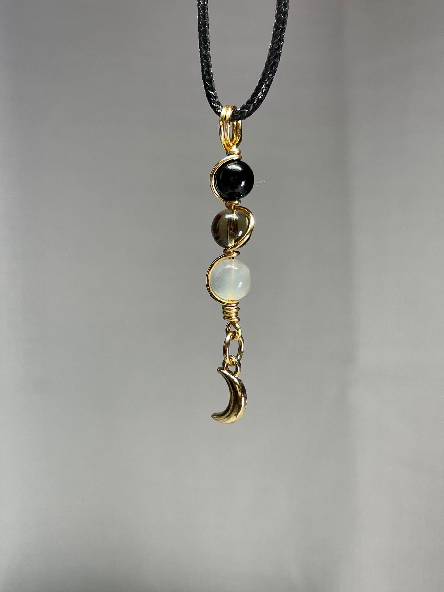 3- bead pendant with moon